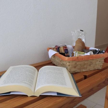 Dioni Lux Inn 2 Pachaina Bagian luar foto