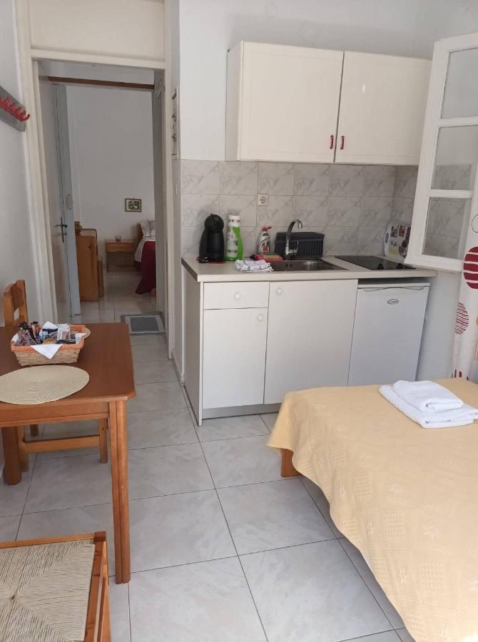 Dioni Lux Inn 2 Pachaina Bagian luar foto