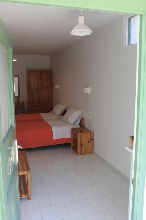 Dioni Lux Inn 2 Pachaina Bagian luar foto