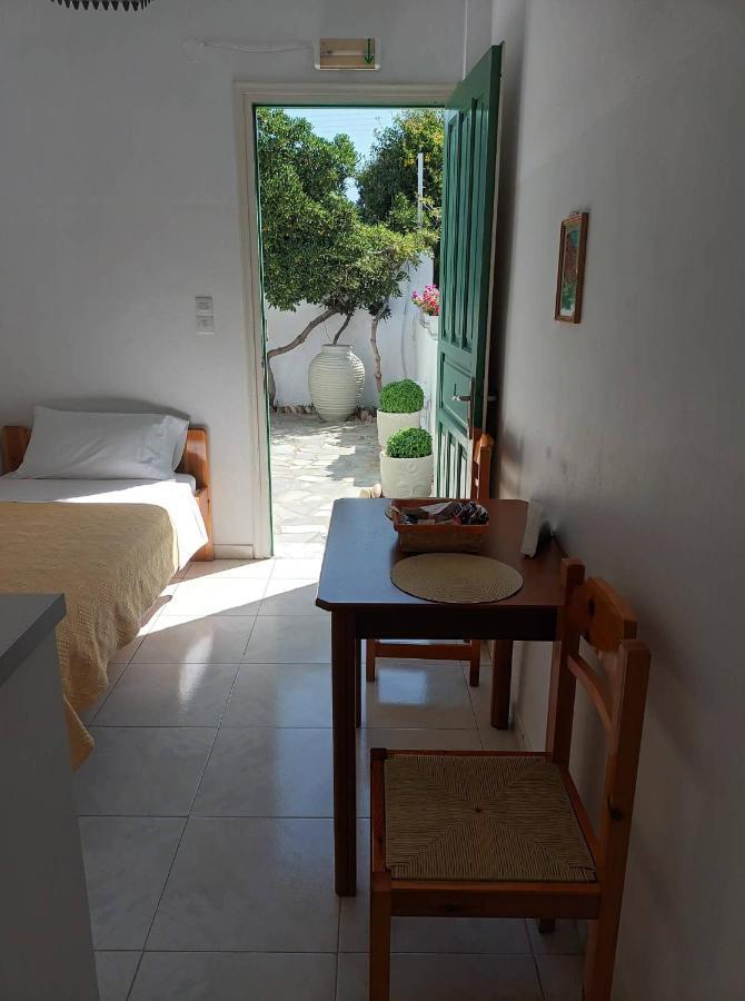 Dioni Lux Inn 2 Pachaina Bagian luar foto