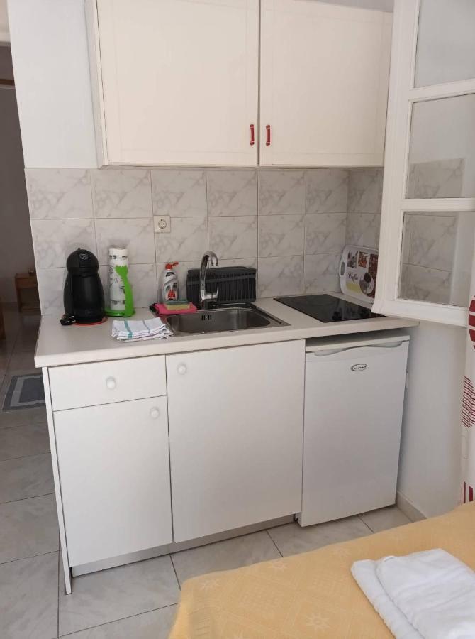 Dioni Lux Inn 2 Pachaina Bagian luar foto