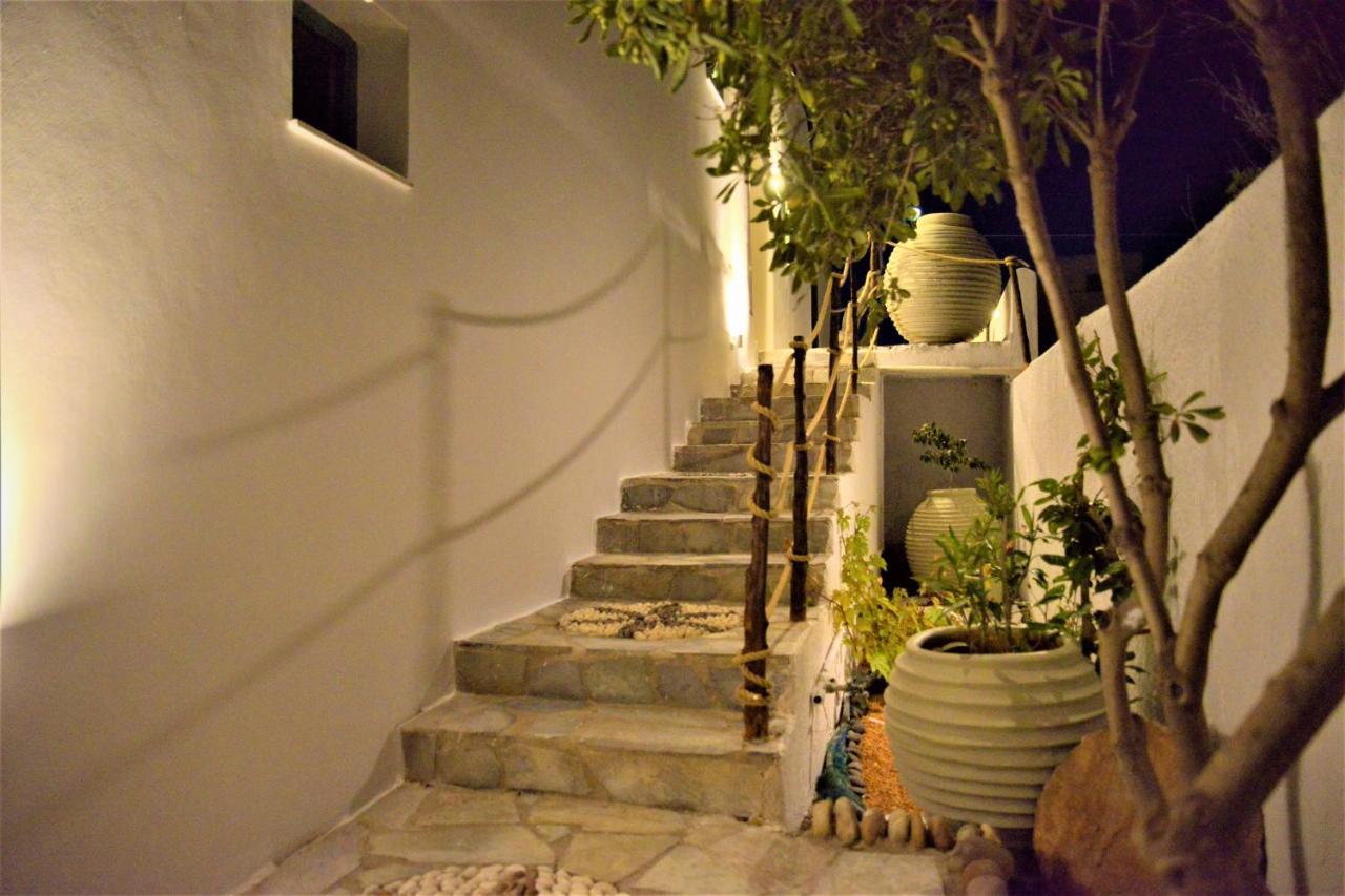 Dioni Lux Inn 2 Pachaina Bagian luar foto